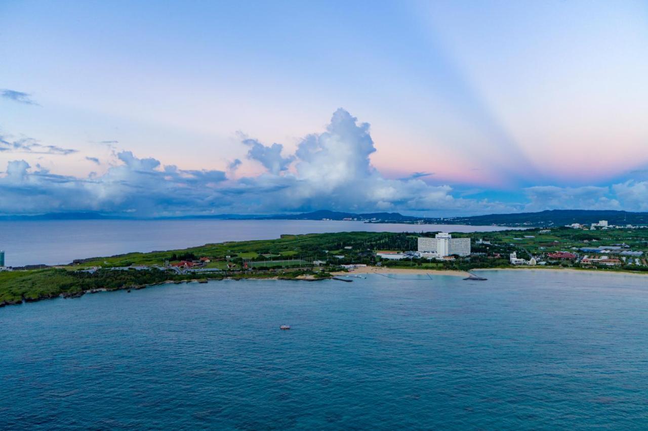 Royal Hotel Okinawa Zanpamisaki Yomitan Dış mekan fotoğraf